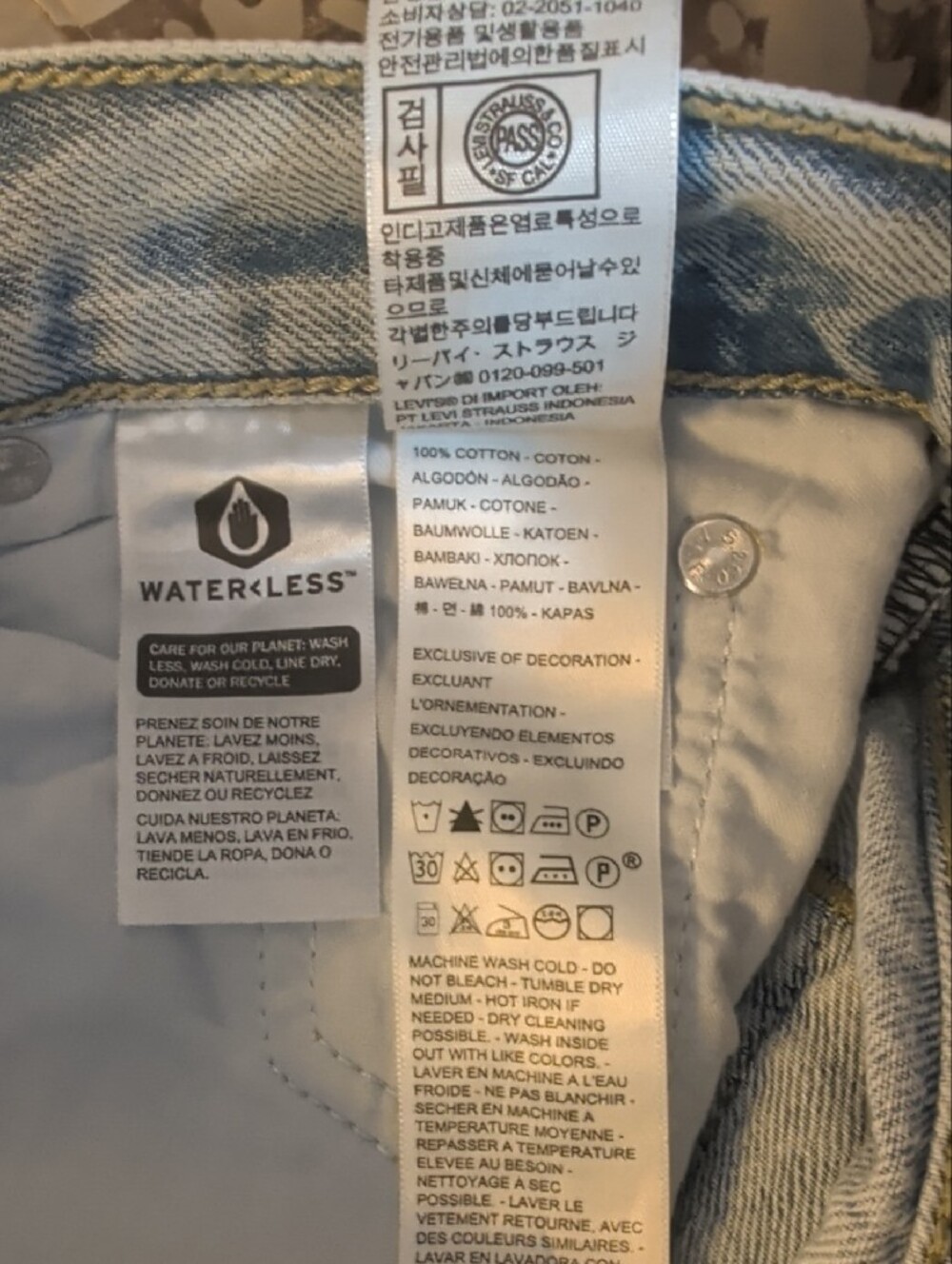Levi's Light Wash Low Pro Straight Leg Women's Jeans New with Tags Size 24 - Picture 8 of 8